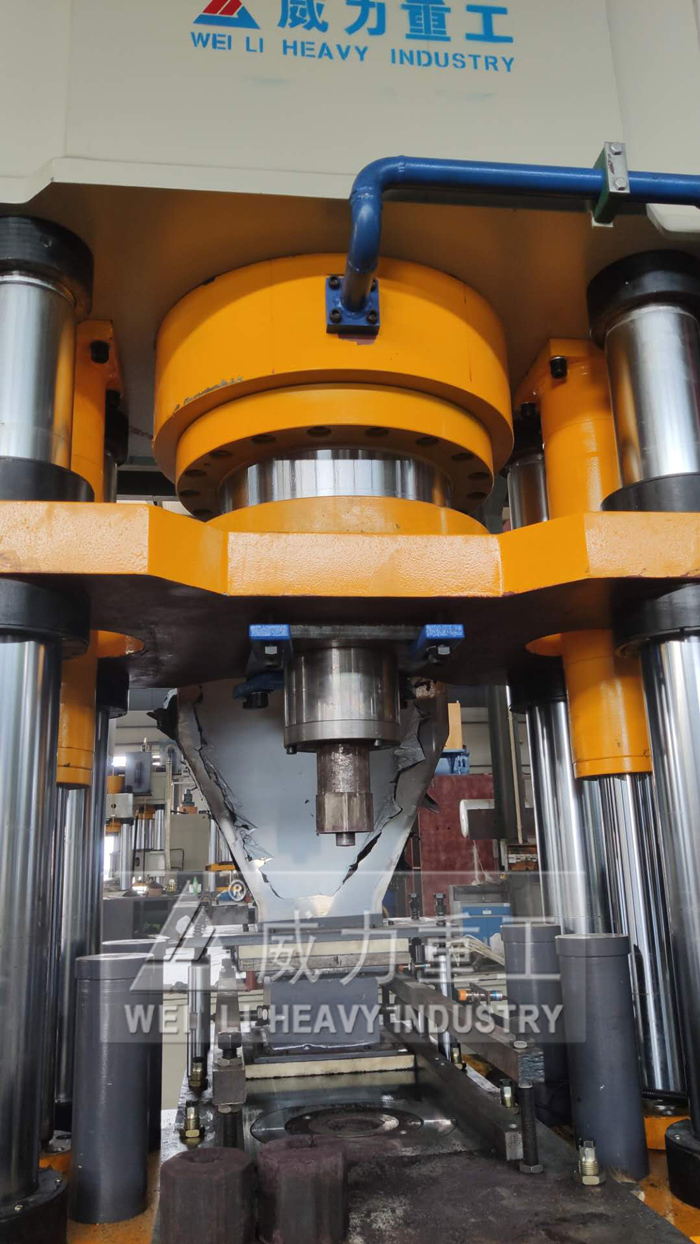 全自動鐵粉液壓機